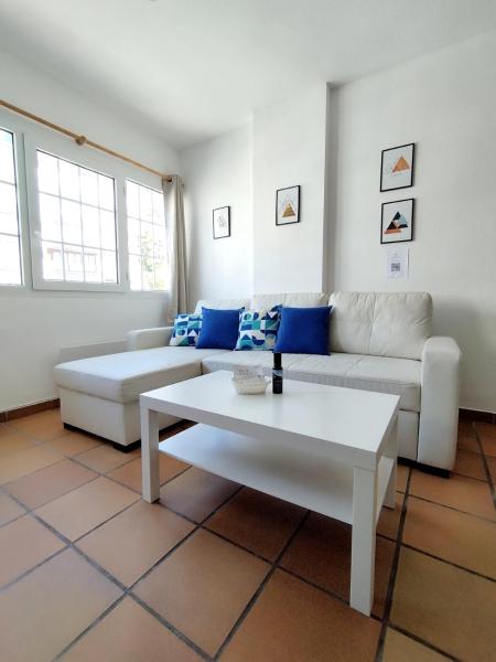 Apartamentos Arttyco con parking y WiFi by SURYNIEVE, Book  Sierra Nevada Andalucía, near Jara Ski Lift