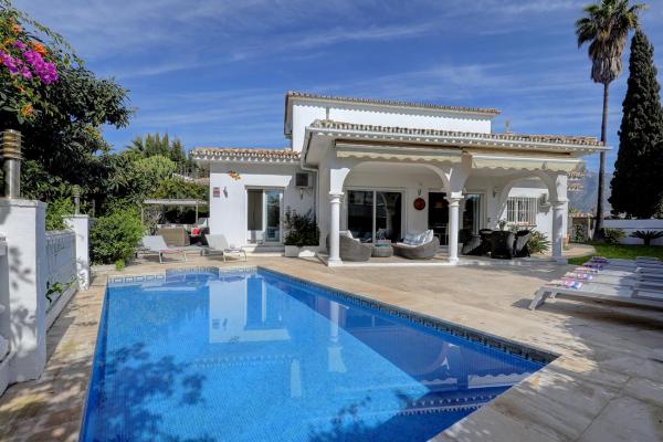 Private Villa, Heated Pool Puerto Banus Marbella, Prenota  Marbella Costa del Sol