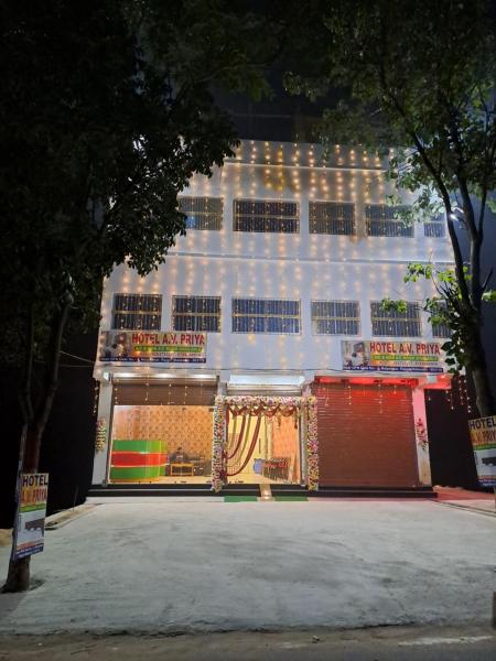 HOTEL AV Priya Rajgir, Book  Giriak Bihar