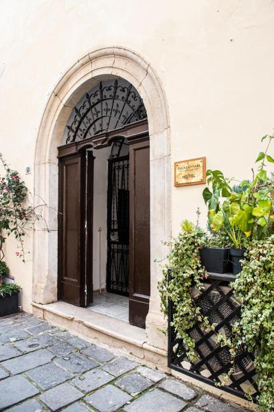 Palazzo Nari, Reserva ahora  Hoteles baratos en El Lacio