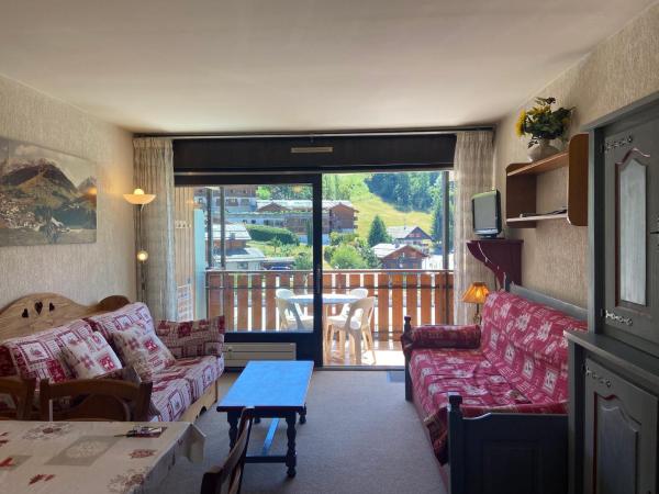 Appartement 2 Pièces avec Terrasse et Parking, Centre Village à La Clusaz, Proche Pistes et Commerces - FR-1-437-96, Prenota  Hotel a Alvernia con parcheggio, Parcheggio
