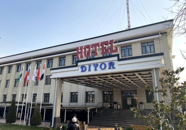 Diyor Hotel, Prenota  Hotel economici a Ferghana region