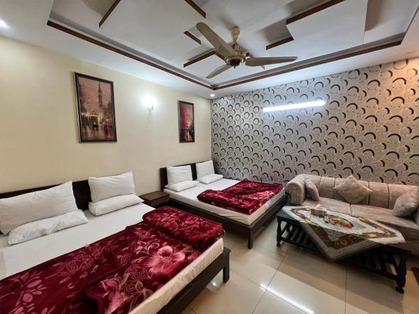 The Mall Luxury Guest House