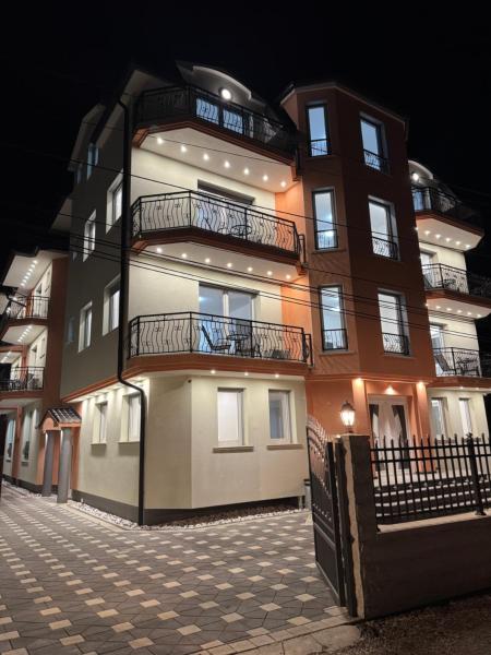 Villa Dana, Reserva ahora  Hoteles en Lake Ohrid con aparcamiento, Aparcamiento