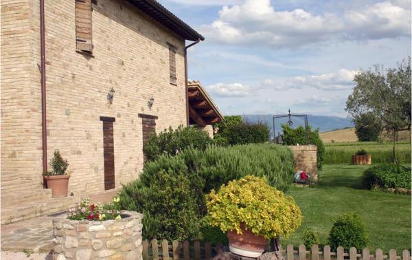 Agriturismo La Tana Del Lupo, Buchen Sie  Cantalupo Umbrien