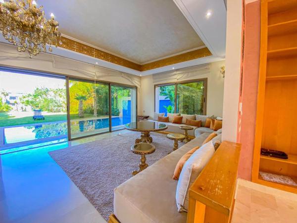 Villa de luxe à louer Marrakech, Buchen Sie  Hotels in Marrakech-Safi mit Parkplatz, Parkplätze