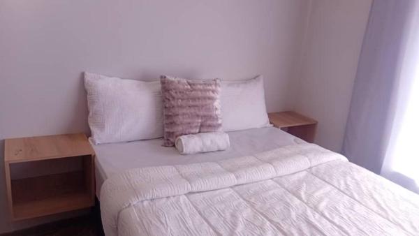 Shalom Villa Guest House, Prenota  Rundu 