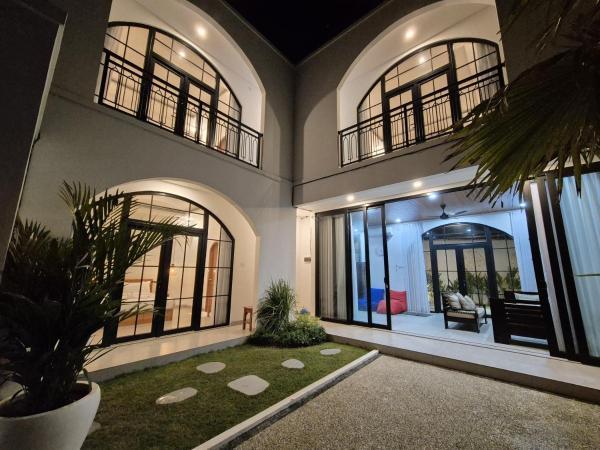 3BR Comfy Stylish Villa Coogee Canggu, Reserva ahora  Hoteles con piscina en Bali, Piscina