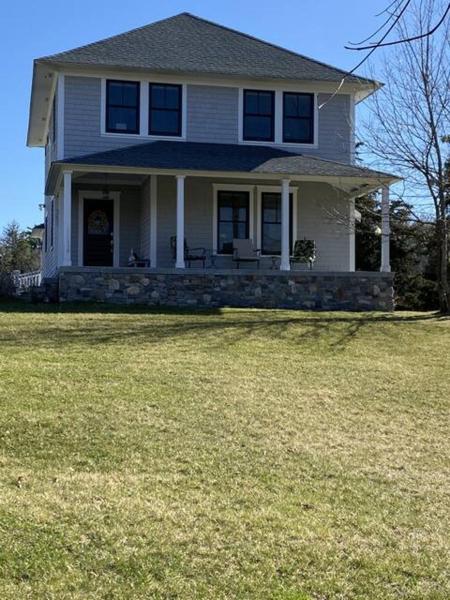 Pocasset Village Charmer, Buchen Sie  Pocasset Massachusetts