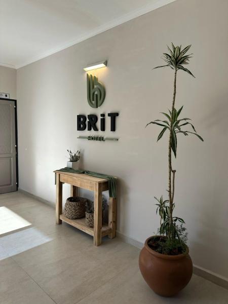 Brit Hotel, Prenota  Hotel a Córdoba con parcheggio, Parcheggio