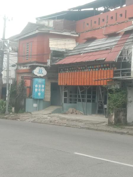 Pemda 22 Mansion, Reserva ahora  Hoteles en Kalimantan con aparcamiento, Aparcamiento
