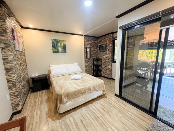 Nazarene Apartelle -R5, Buchen Sie  Hotels in Mindanao mit Parkplatz, Parkplätze