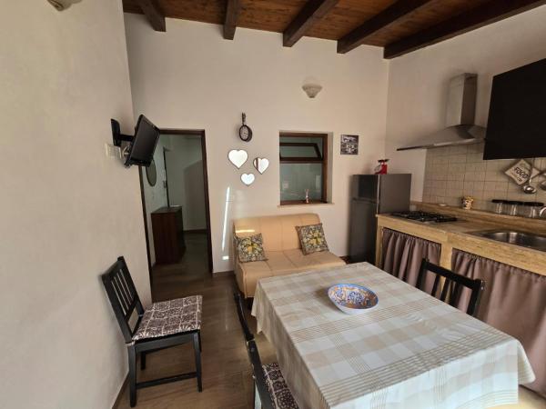 Casa Vacanza Isola di Eufemio, Buchen Sie  Capaci Sizilien