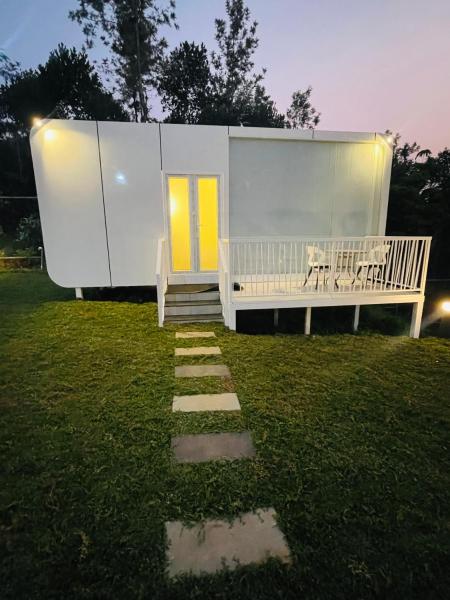 locera resort, Prenota  Hotel a Kerala con piscina, Piscina