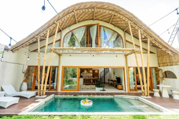 Gemini Villa - 3BR Villa in Kerobokan, Buchen Sie  Hotels mit Pool in Badung, Schwimmbad