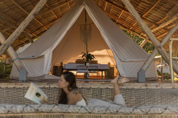 Glamping at Kalumo Resort - Tent 1, Réserver Camping Terrains de Camping à Cebu, Camping