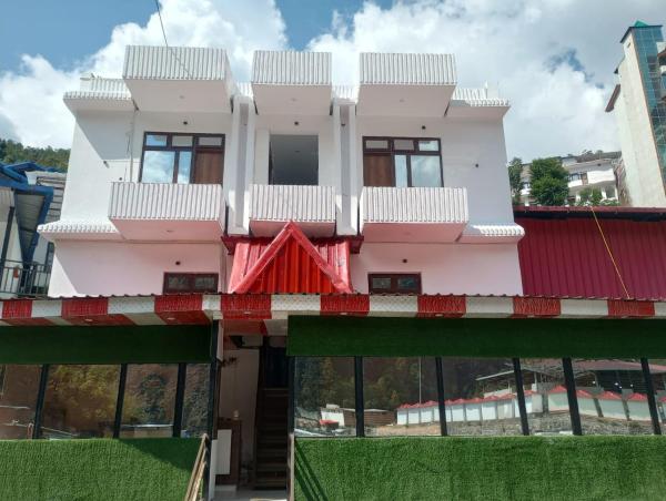 Hotel Mahadev, Buchen Sie  Hotels in Uttarakhand mit Parkplatz, Parkplätze