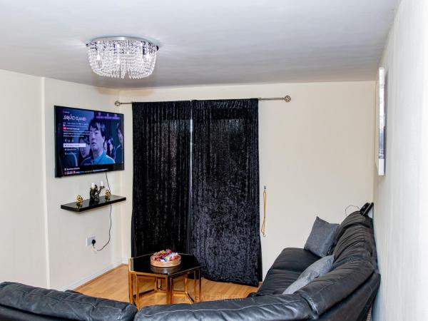 2bed Flat with private parking, Buchen Sie  Hotels in Walsall mit Parkplatz, Parkplätze