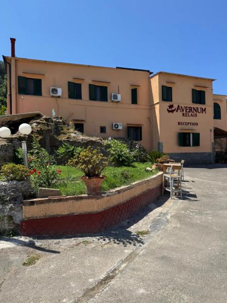 Avernum Relais Hotel e Ristorante, Buchen Sie  Hotels in Pozzuoli mit Parkplatz, Parkplätze