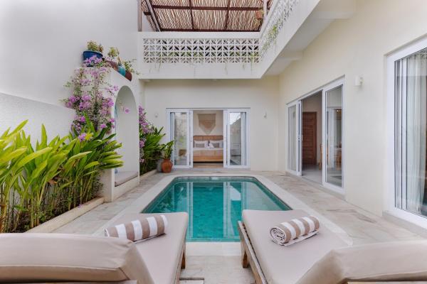 Mata Biru Villa by Betterplace, Reserva ahora  Hoteles con piscina en Bali, Piscina