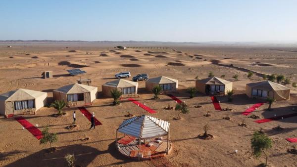 Kalimba Luxury Desert Camp, Buchen Sie  Hotels mit Pool in Meknes-Tafilalet, Schwimmbad