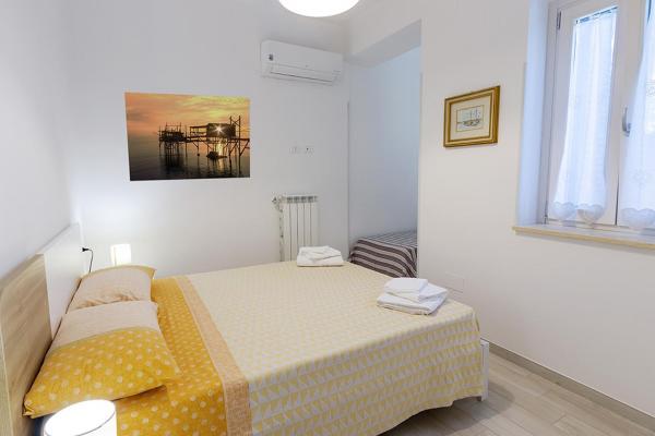 Colibrì Apartament, Reserva ahora  Hoteles en Abruzos con aparcamiento, Aparcamiento
