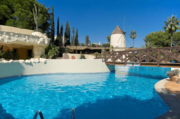 Los Molinos Three Bedroom Villa La Manga Club RPM141, Buchen Sie  Hotels mit Pool in Murcia, Schwimmbad