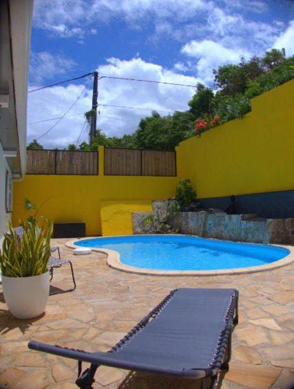 Villa Australe - Langevin 5 minutes de la rivière, Reserva ahora  Hoteles con piscina en Saint-Joseph, Piscina