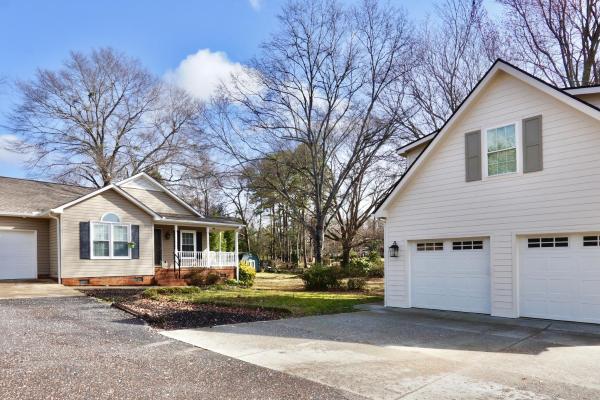 The Cottage at GSP - A & B, Buchen Sie  Greer South Carolina