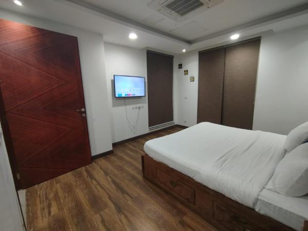Right Around the Corner Near Everywhere You Want to Be in Gold Crest by HBA, Buchen Sie  Lahore Pakistan