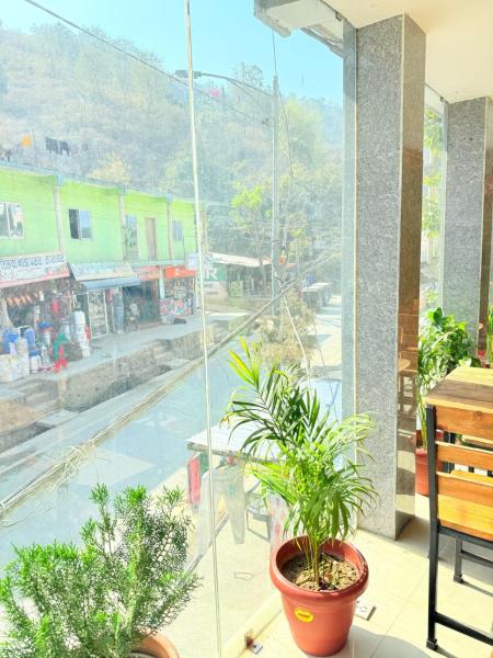 Hotel Laliguras AC rooms, Reserva ahora  Ramechhap 