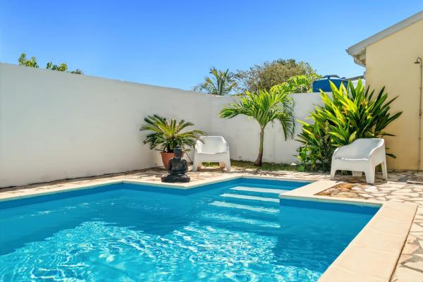Villa Oceanis, Reserva ahora  Hoteles con piscina en Grande-Terre, Piscina