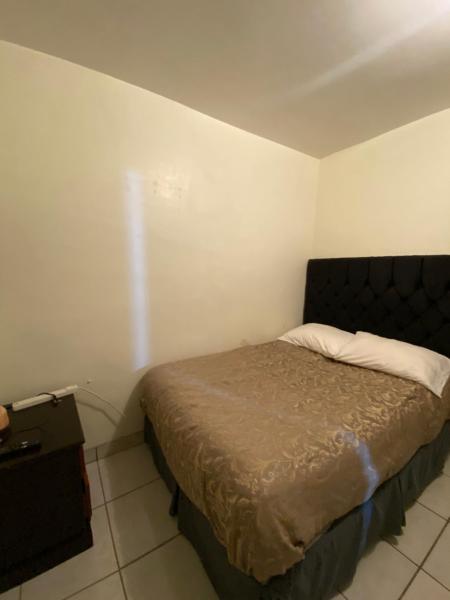 Eva Departamentos, Buchen Sie  Hotels in Chihuahua mit Parkplatz, Parkplätze