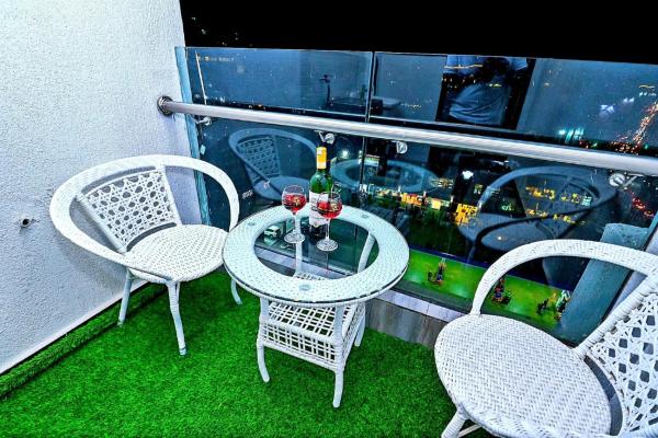 Beautifully and Elegantly furnished apartment with heated swimming pool well equipped gym and ample parking space and play ground, Buchen Sie Ferienwohnung Nairobi CBD Nairobi