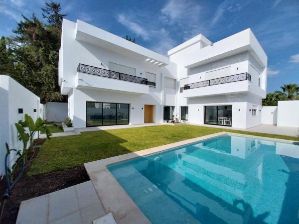 Villa luxueuse en famille Hammamet, Buchen Sie  Hotels mit Pool in Nabeul Governorate, Schwimmbad