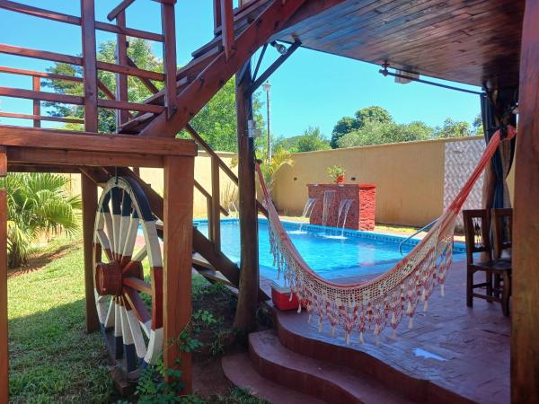 2 Cabañas Para Parejas Con Baño Privado y 3 Cabañas en Bungalow Para 4 Personas Cada Una Con Baño Compartido, Reserva ahora  Hoteles con piscina en Central, Piscina