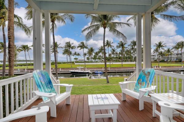 Waterfront luxury Villa 14 with sunset views and boat slip, Buchen Sie Villa Marathon Florida Keys