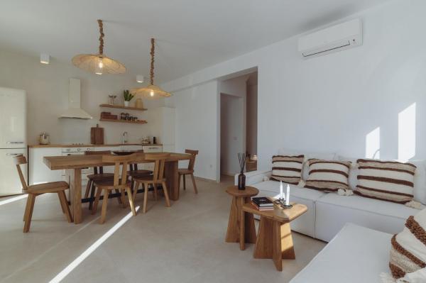 Villa Chora With Swimming pool, Prenota  Hotel a Antiparo con piscina, Piscina