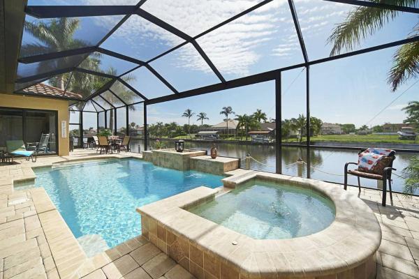 Stunning Gulf-access home with saltwater heated pool & spa - Villa Francesca, Prenota  Hotel SPA a Florida, SPA