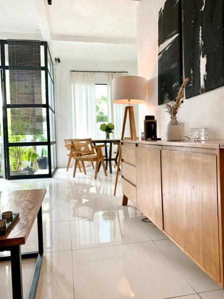 Aesthetic Villa Central Canggu With an Office, Prenota  Canggu Badung
