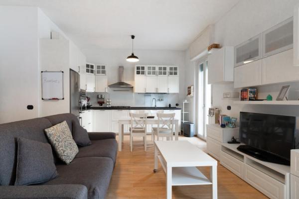 apartaments full comfort belluno, Book  Milan Lombardy