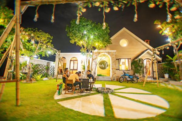 Nhà Vườn Thuyền Trưởng - The Captains Garden House, Prenota  Hotel a Quang Binh con piscina, Piscina