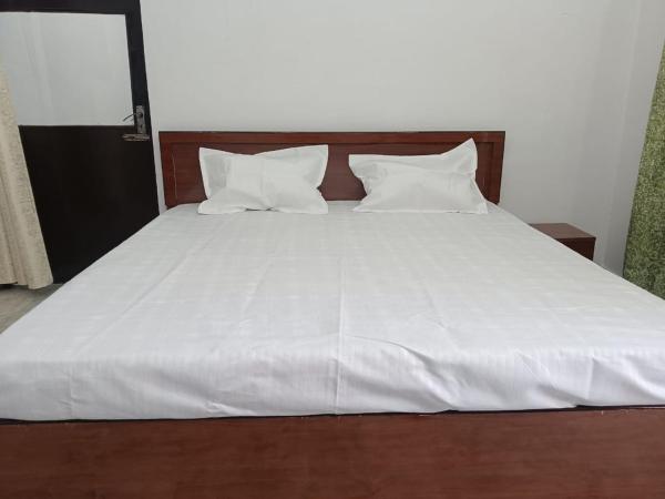 Shri Gayatri homestay, Réserver  Ayodhya 