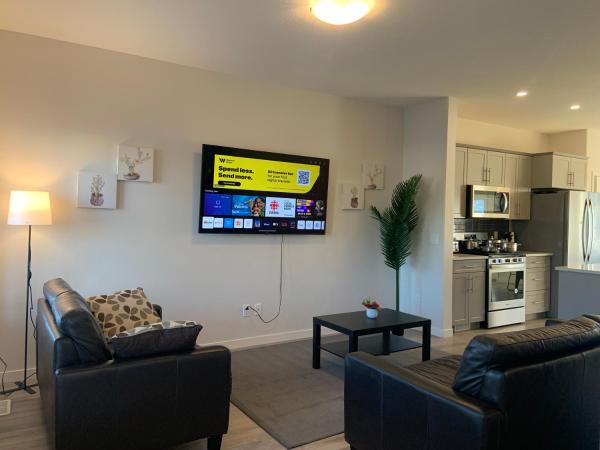 Glamorous 3 BR Villa with Double Garage, Buchen Sie  Regina Saskatchewan