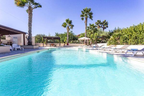 Villa Angelica by Villa Plus, Buchen Sie  Hotels mit Pool in Sizilien, Schwimmbad