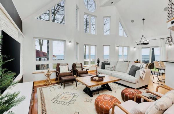 Lake House Retreat on the Bay, Buchen Sie  Little Suamico Wisconsin