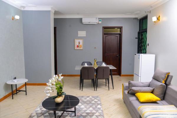 2 Bedroom Suite In 3 Bedroom Apartment, Prenota Appartamento Appartamenti a Busiiro, Appartamento