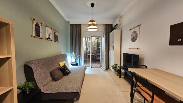Peaceful, Lovely, 1st floor, condo @Thessaloniki, Prenota  Salonicco Macedonia
