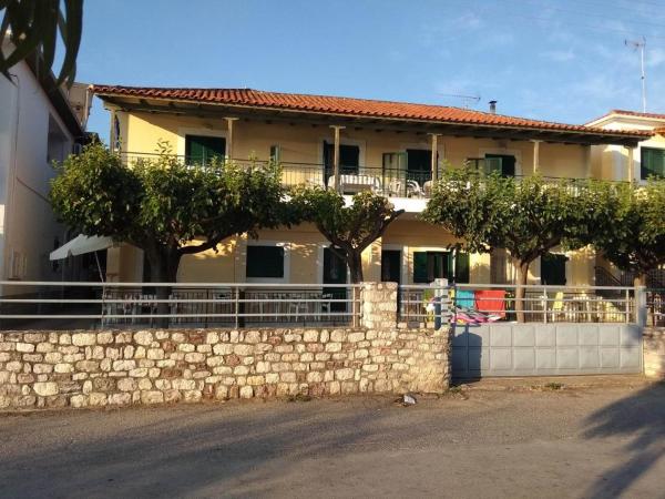 Floisvos Apartments, Prenota Appartamento  