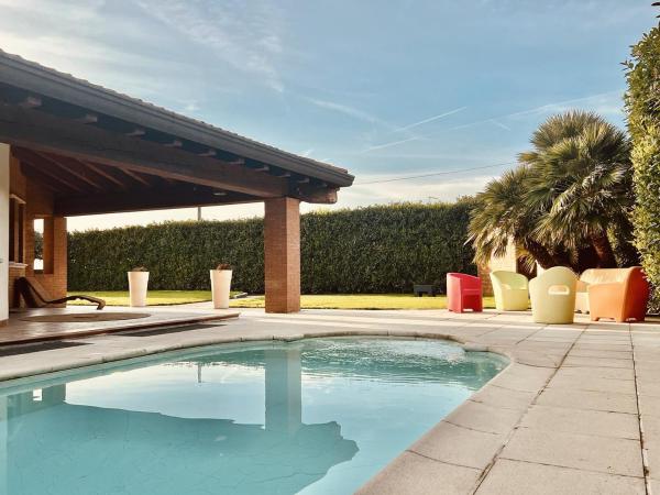 Wow House - Ampia Villa con Piscina e sala giochi, Buchen Sie  Casoni Venetien